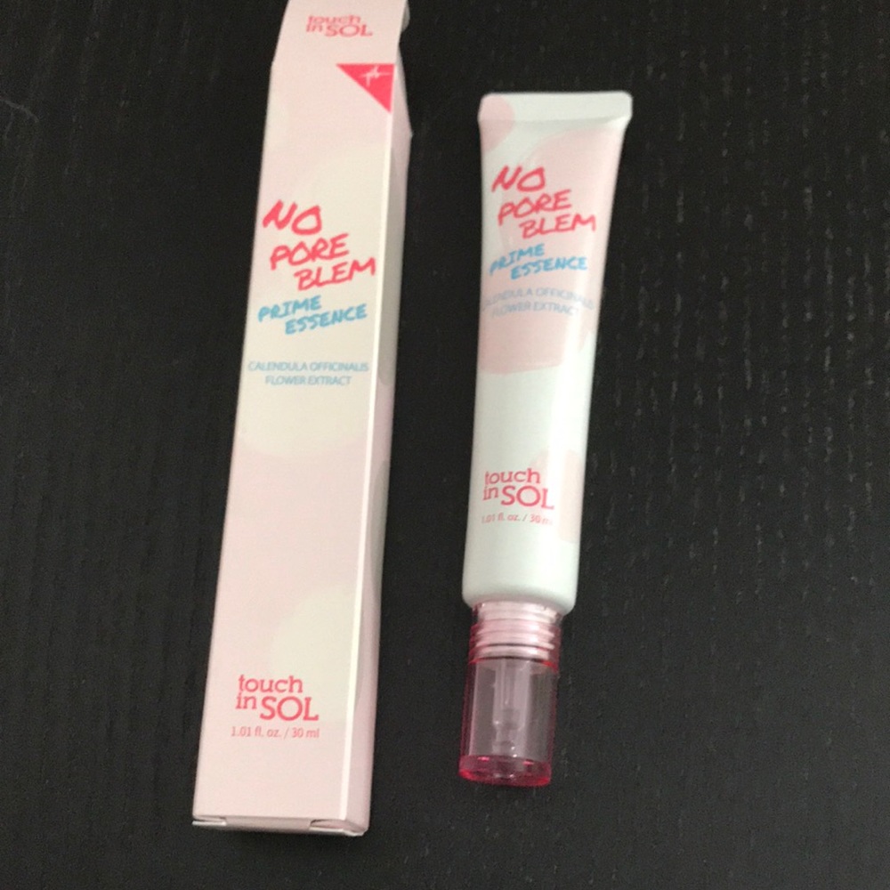 Touch in SOL 1.0 No Pore Blem Primer